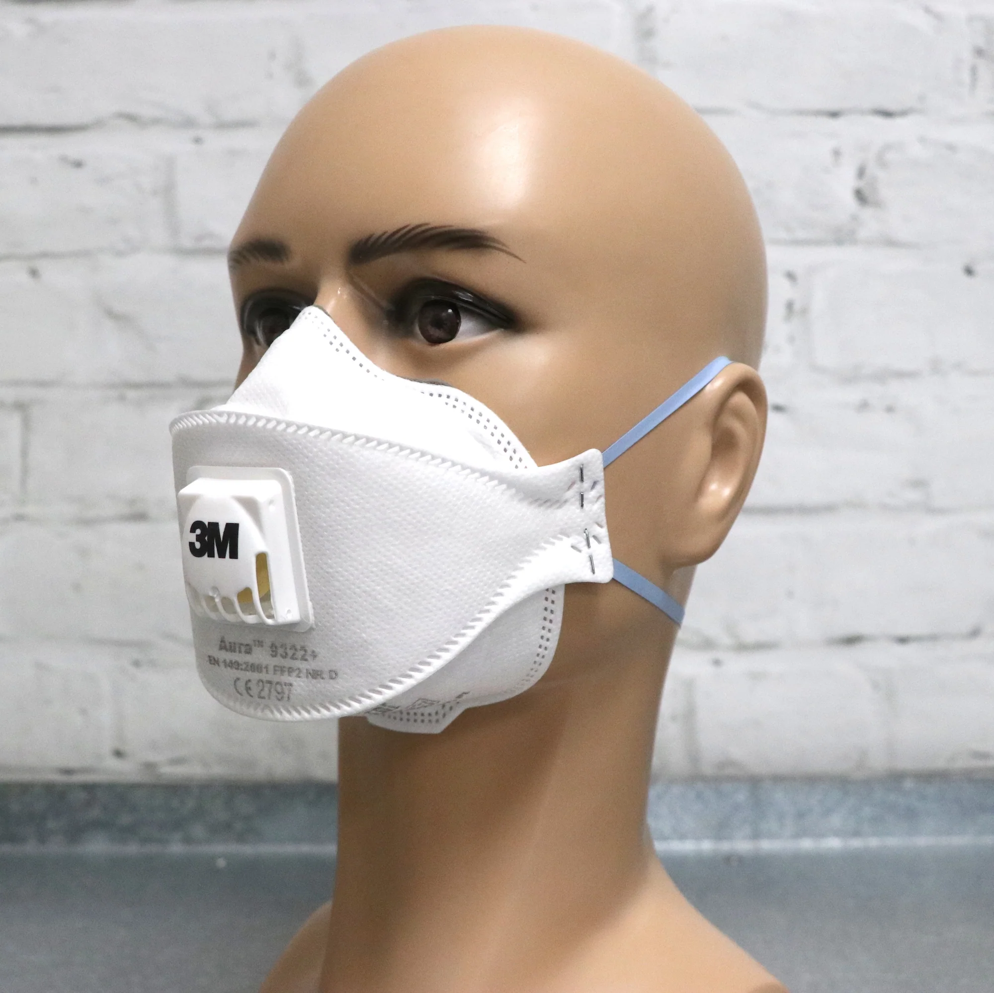 3M FFP2 Aura Particulate Respirator Valved (Box of 10) - Image 2