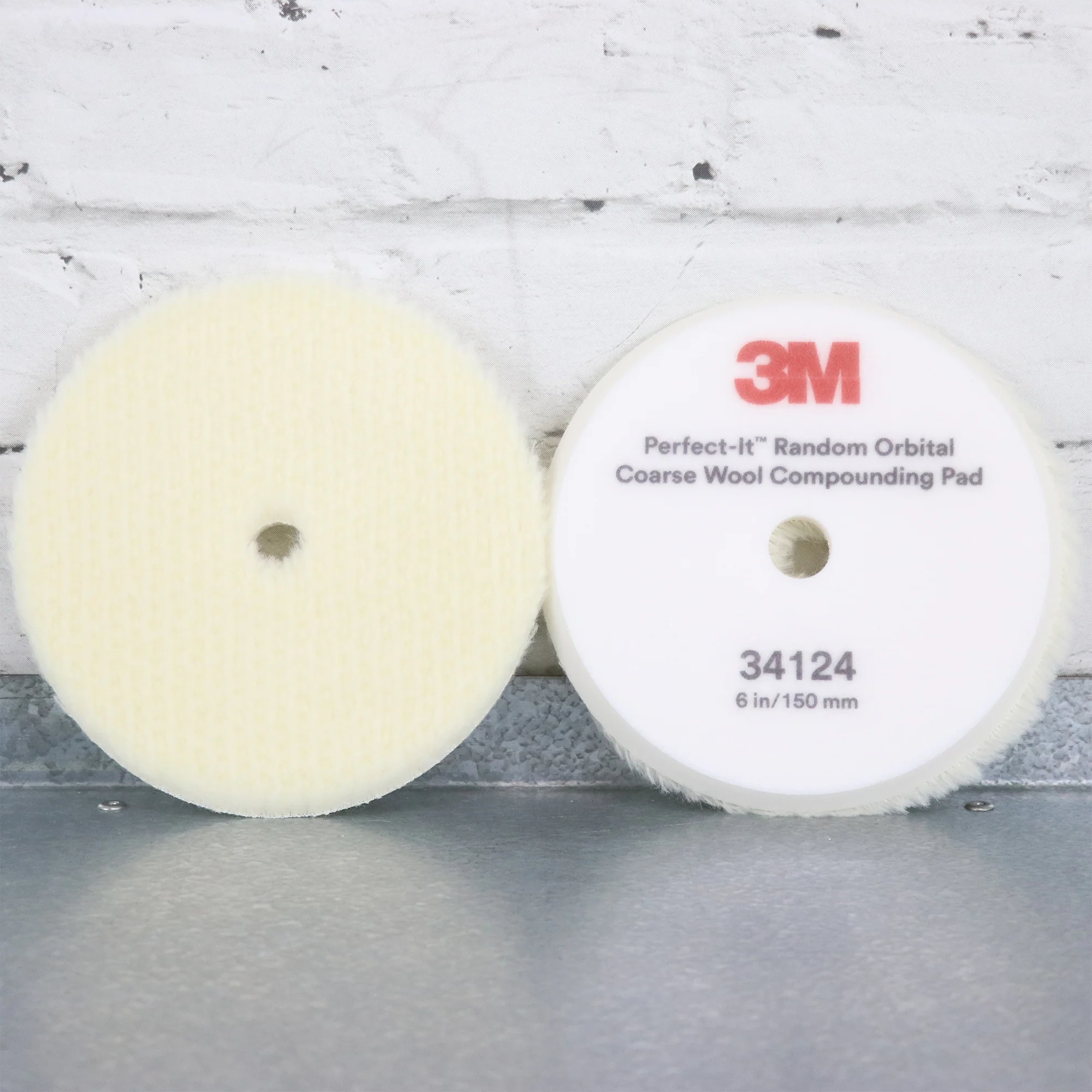 3M Perfect-It Random Orbital White Coarse-Grade Wool Compounding Pad - Image 3