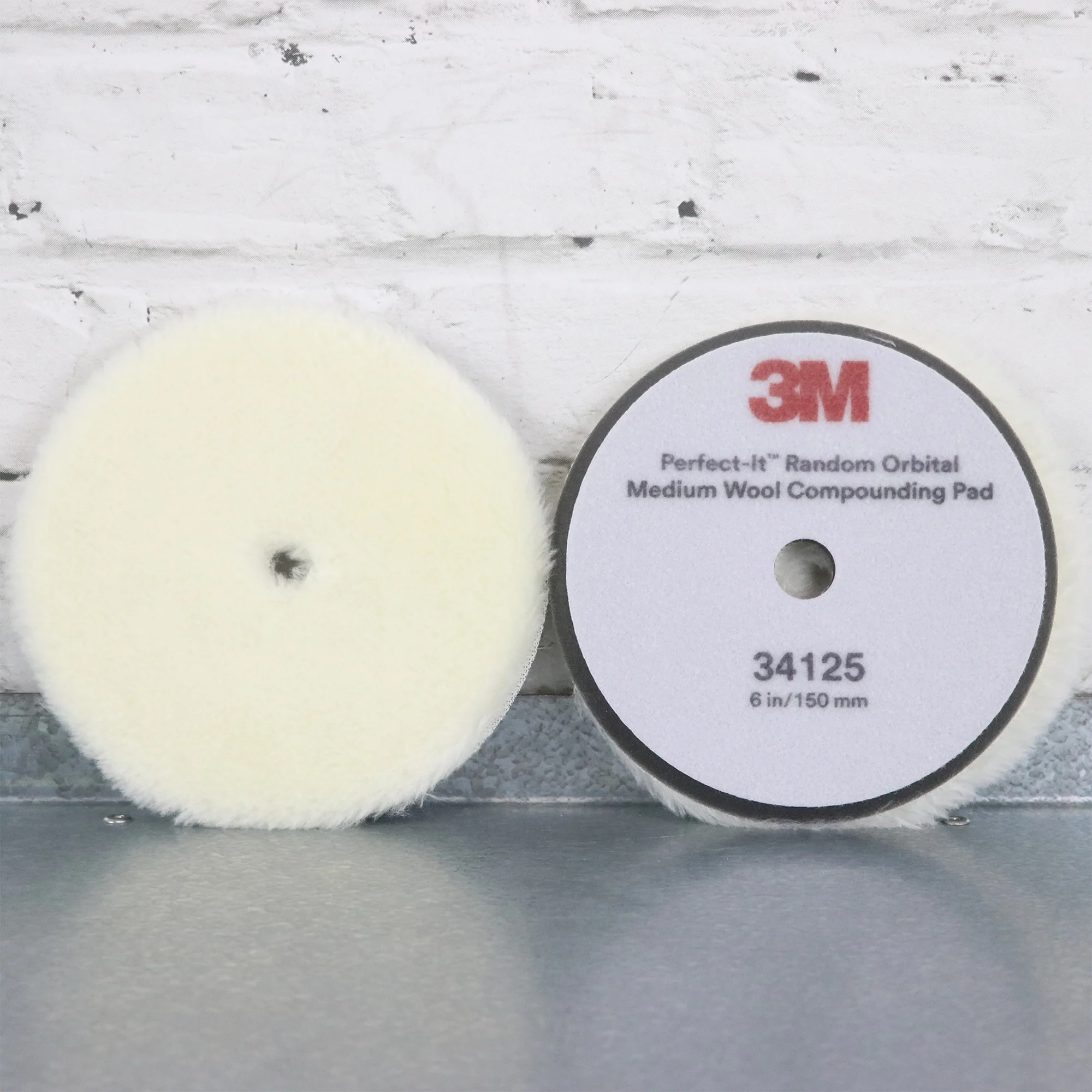 3M Perfect-It Random Orbital White Medium-Grade Wool Compounding Pad - Image 3